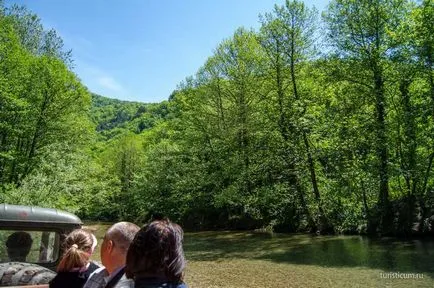 Pshadskie vízesések és dolmenek a folyó völgyében Pshada