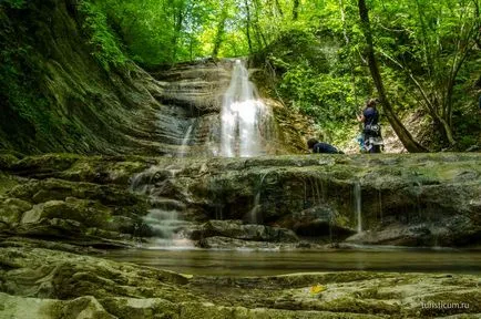 cascade Pshadskie și dolmene în valea râului Pshada