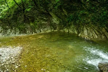 Pshadskie vízesések és dolmenek a folyó völgyében Pshada