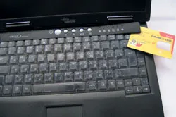 Javítás laptop billentyűzet, a PC-s világ, kiadói „nyitott rendszer”