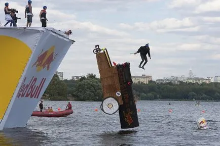 Red Bull Flugtag 2011 fotó hírek