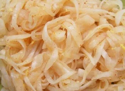 Салат з білої редьки
