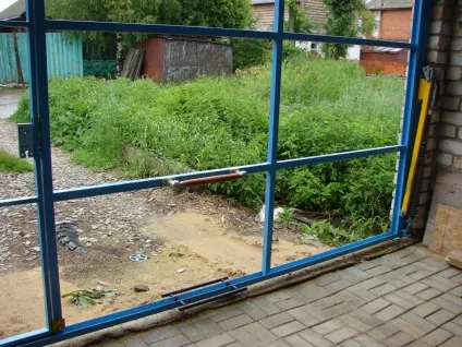 Підйомні гаражні ворота своїми руками виготовлення та встановлення (ворота) Підйомні гаражні ворота своїми руками виготовлення та встановлення