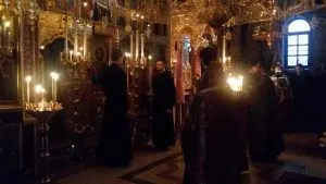 Молитви в манастира - Свободни работни места онлайн