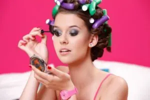 Vis de vis interpretare multe produse cosmetice pentru a cumpăra de la magazin pentru a vedea ce