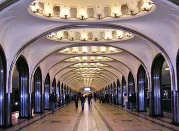 Stația de metrou - Mayakovskaya