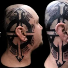 Татуировки на главата, снимки татуировка на главата му