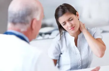 Abdomene gât și dureri de cap provoacă criza și faceți clic în coloanei vertebrale cervicale, tratamentul