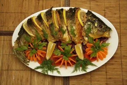 Sült hal a sütőben egy egyszerű recept