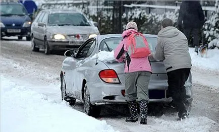 10 moduri de a porni masina pe vreme rece