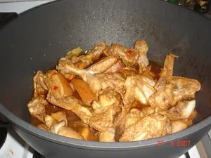 Adobo csirke és sertéshús recept fotókkal