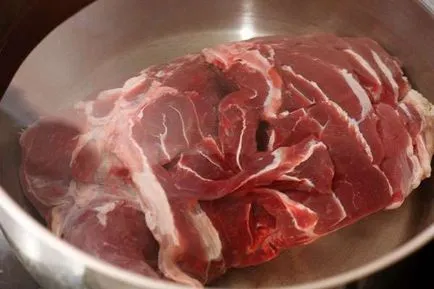 Carne de vită Bulion - reteta delicioasa supa transparentă