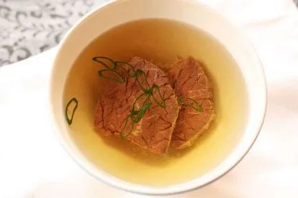 Говеждо Broth - вкусна рецепта прозрачен бульон