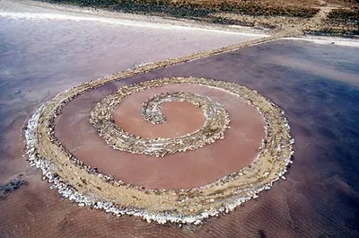 Mi az a meghatározás, land art, a leírás és jellemzői land art