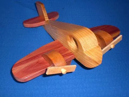 avioane din lemn