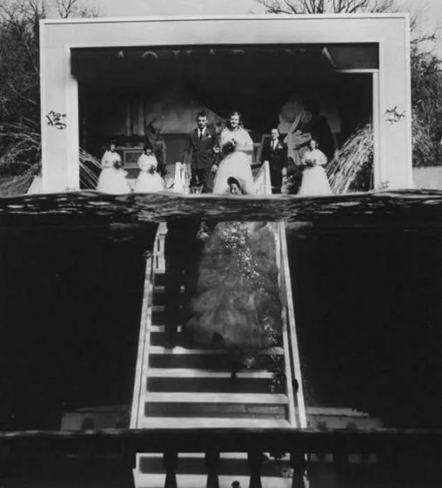 Extreme миналия век сватба под вода, като алтернатива на традиционната церемония
