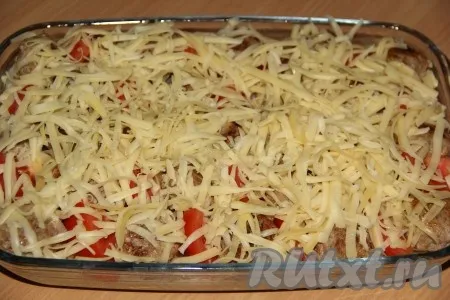 Húsgombóc burgonyával a sütőben - a recept egy fotó