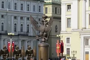 Прогулянка по Харкову палацова площа, зимовий палац, Невський проспект, вулиці (зимовий) Прогулянка по Харкову палацова площа, зимовий палац, Невський проспект, вулиці