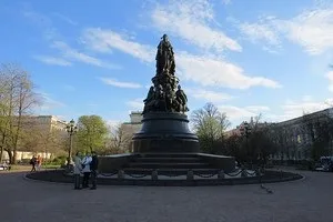 Прогулянка по Харкову палацова площа, зимовий палац, Невський проспект, вулиці (екскурсія по Харкову) Прогулянка по Харкову палацова площа, зимовий палац, Невський проспект, вулиці
