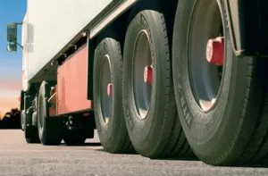Как да отворите гумите на камион и да се създаде компетентна бизнес план за тази обещаваща бизнес