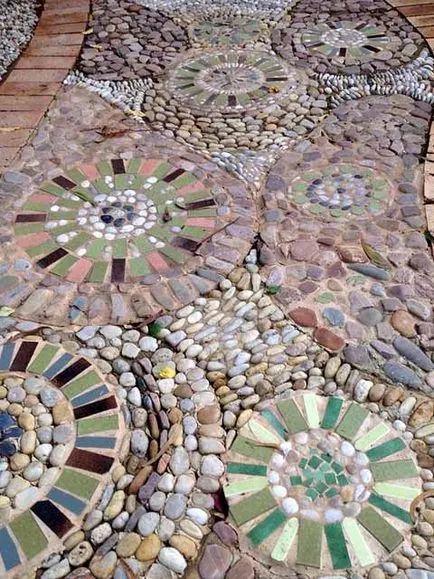 Hogyan készítsünk egy szép kerti utakat kő mozaik
