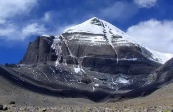 Кайлаш - загадъчна планина, че така никой не можеше да покори