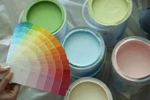 Színezés latex festék egy speciális színséma - egy könnyű dolog