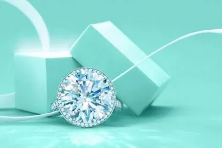 inel Tiffany cu un angajament de diamant, nunta, cât de mult este exclusiv