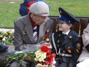 Розповідаємо дітям про день перемоги, діти і внуки
