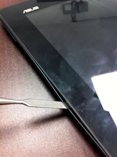 Розбирання планшета asus tf300 - терміновий ремонт планшета asus tf300! (Asus) Розбирання планшета asus tf300 - терміновий ремонт планшета asus tf300!