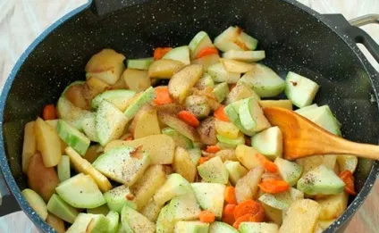 Рагу з кабачків, капусти і картоплі - покрокові рецепти (картоплі) Рагу з кабачків, капусти і картоплі - покрокові рецепти