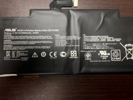 Розбирання планшета asus tf300 - терміновий ремонт планшета asus tf300! (Заміна сенсора asus tf300) Розбирання планшета asus tf300 - терміновий ремонт планшета asus tf300!