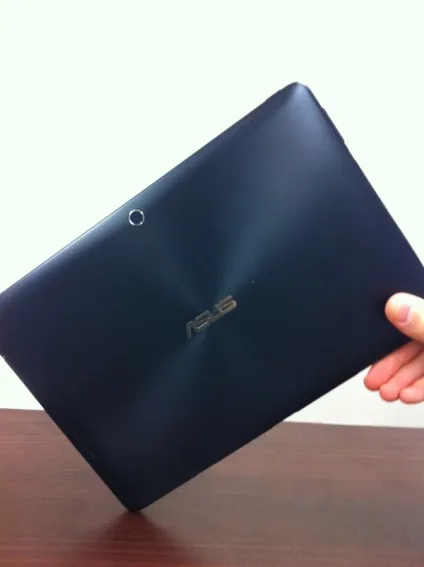 Розбирання планшета asus tf300 - терміновий ремонт планшета asus tf300! (Заміна сенсора asus tf300) Розбирання планшета asus tf300 - терміновий ремонт планшета asus tf300!