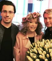 сватбена новини банда красота инвентар Pugacheva на внука си