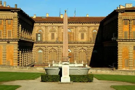 Museum Palazzo Pitti emeletes épület, leírás, fotó