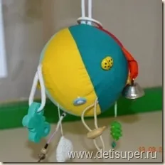 Розвиваючий м'ячик своїми руками