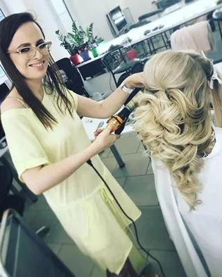 Olga Dipri, haj smink @olha_dipri Instagram profilját, fotók - videók • gramosphere