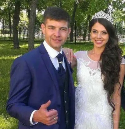 Olga Rapunzel sa căsătorit într-o rochie de 500 de mii de ruble