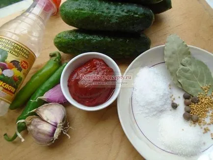 Остри краставици в буркан литър за зимата в доматен сос рецепта с стъпка по стъпка снимки