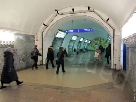 Câteva cuvinte despre germodveri - St. Petersburg metrou