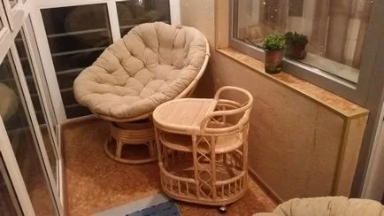 mobilier de răchită pe mese balcon, scaune, canapele