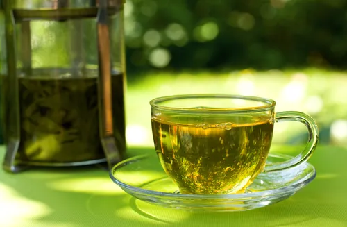 Az előnyök a zöld tea a nyáron