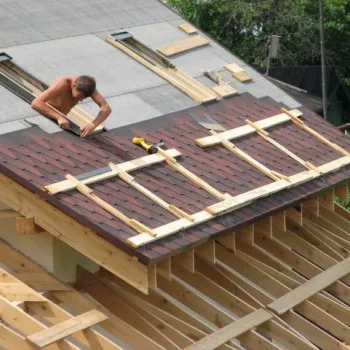 Ремонт на покрива на частна къща - изграждане на вили и обновяването апартамент в Екатеринбург - СК 