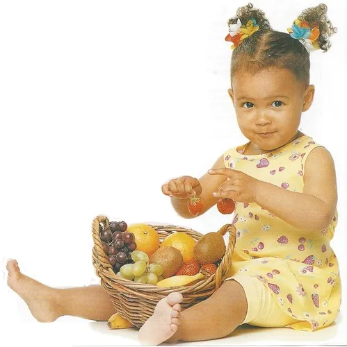 A gyermek nem eszik gyümölcsöt, zhiznyata