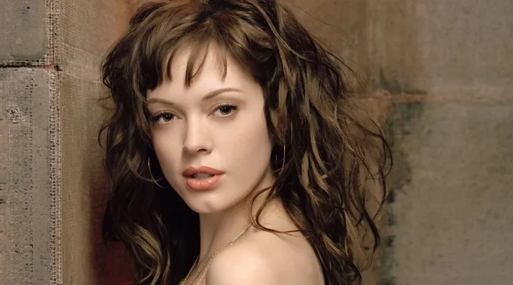 Rouz Makgouen (rose mcgowan), csillagok körül