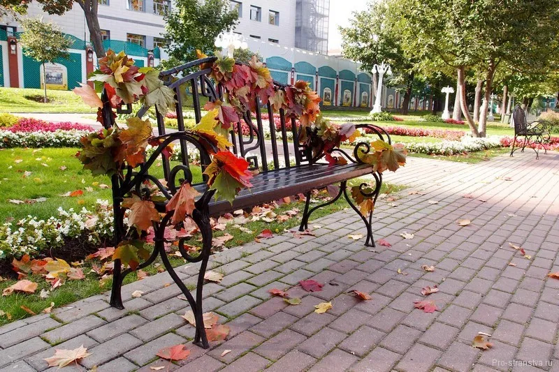 Сад Ермітаж в москві