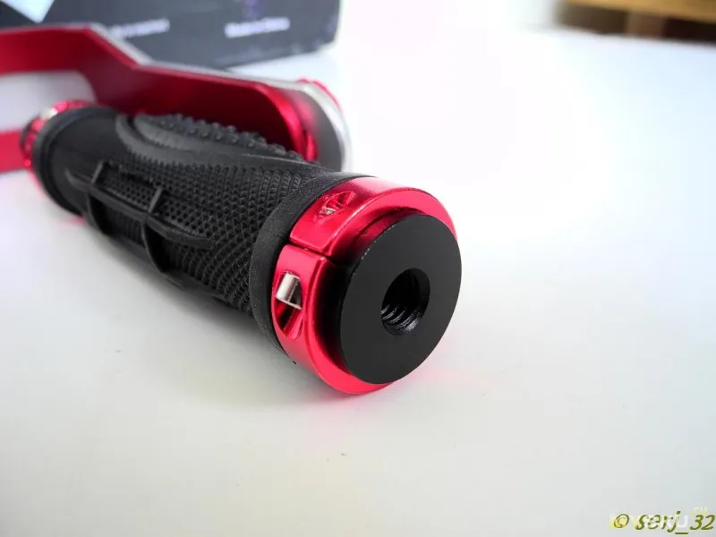 Stabilizator Handheld pentru filmare video