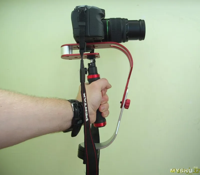 Stabilizator Handheld pentru filmare video