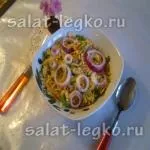 Салат з помідорів і цибулі