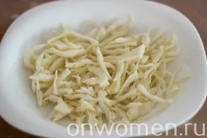 Салат з куркою, капустою і сиром рецепт з фото (куркою) Салат з куркою, капустою і сиром рецепт з фото